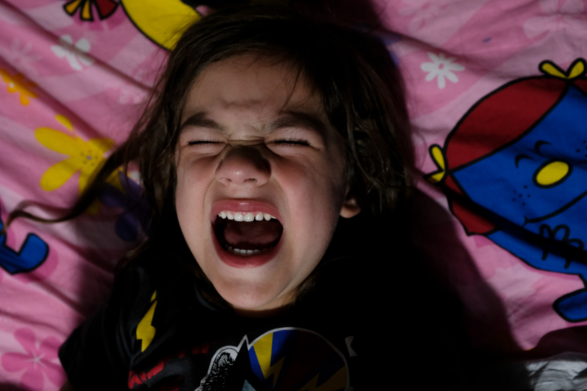 child screaming - Documentary Family Photography